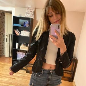 Meet your Posher, Samanta